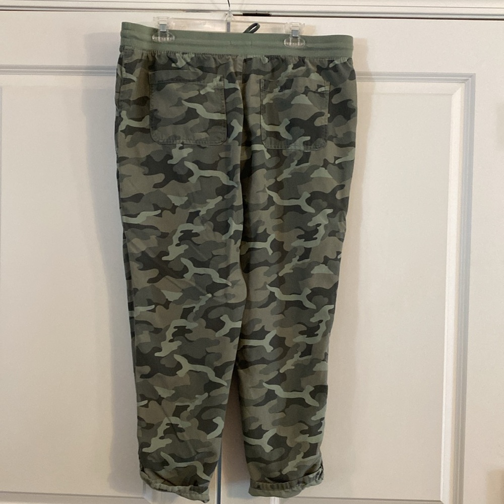 Camouflage Joggers - Picture 6 of 8